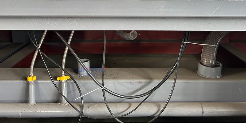 water and air cooling